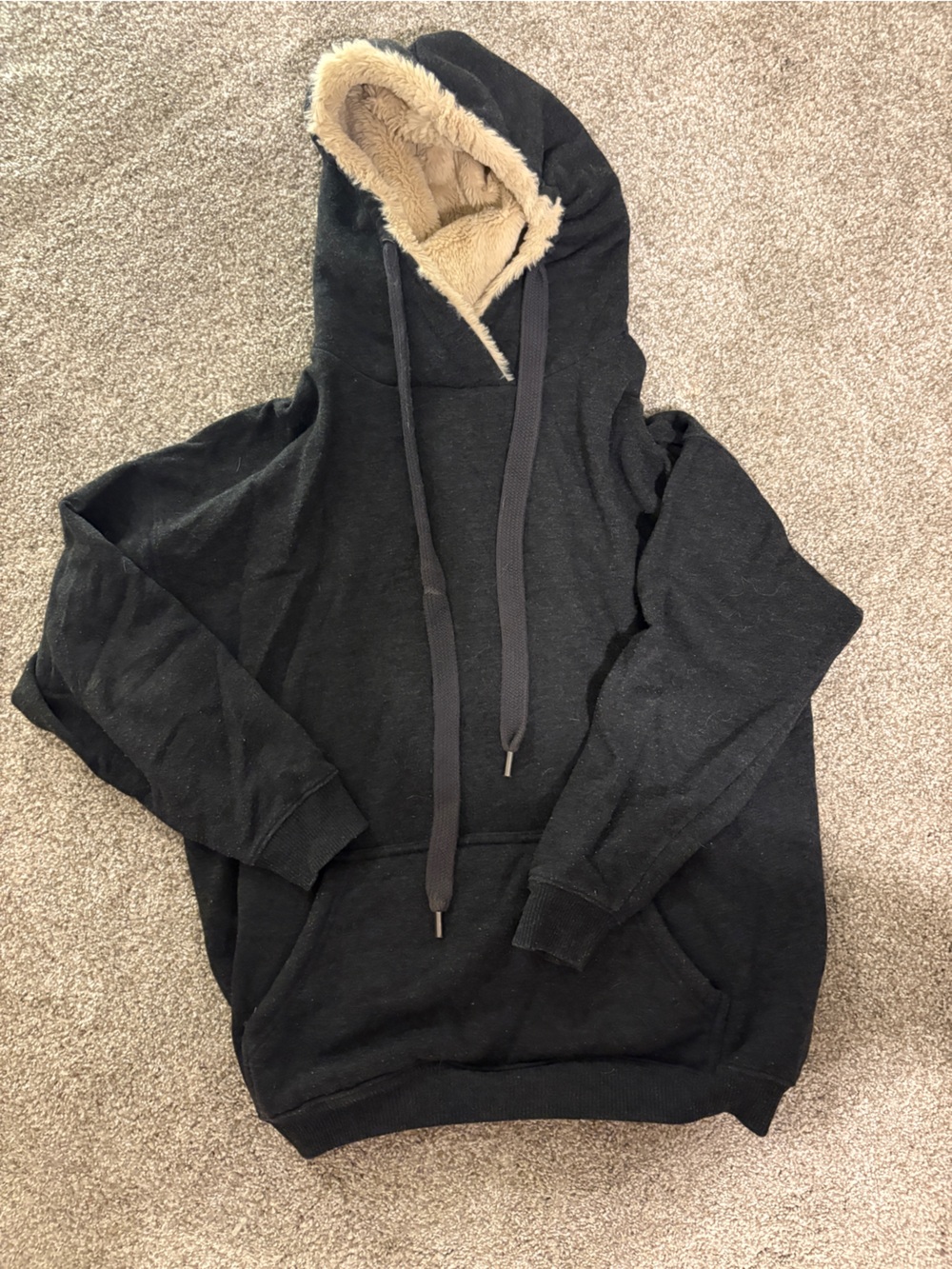 aerie Black Pullover Hoodie with Cream Faux-Fur Trim